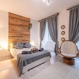  Apartamento Modern Rustic In Graca