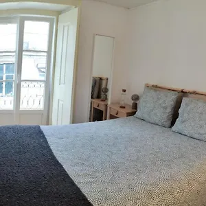Bedroom In Shared House In Chiado - Historic Center Of Lisboa
